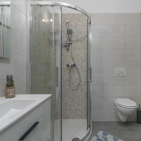Monika With Private Pool In Porec Apartment *