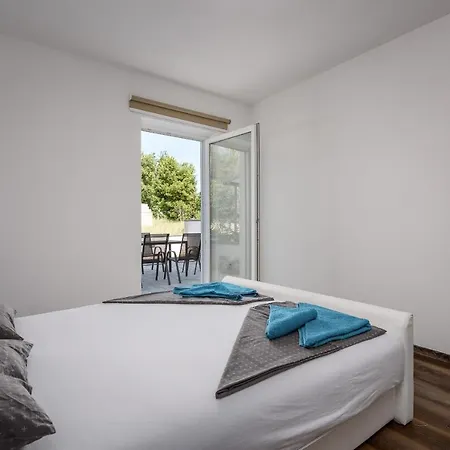 Monika With Private Pool In Porec * Kukci