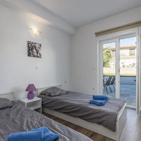 Apartment Monika With Private Pool In Porec *