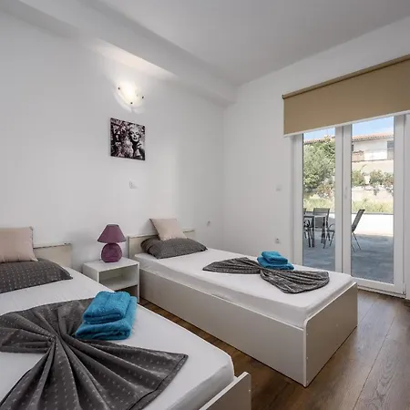 Monika With Private Pool In Porec Apartment